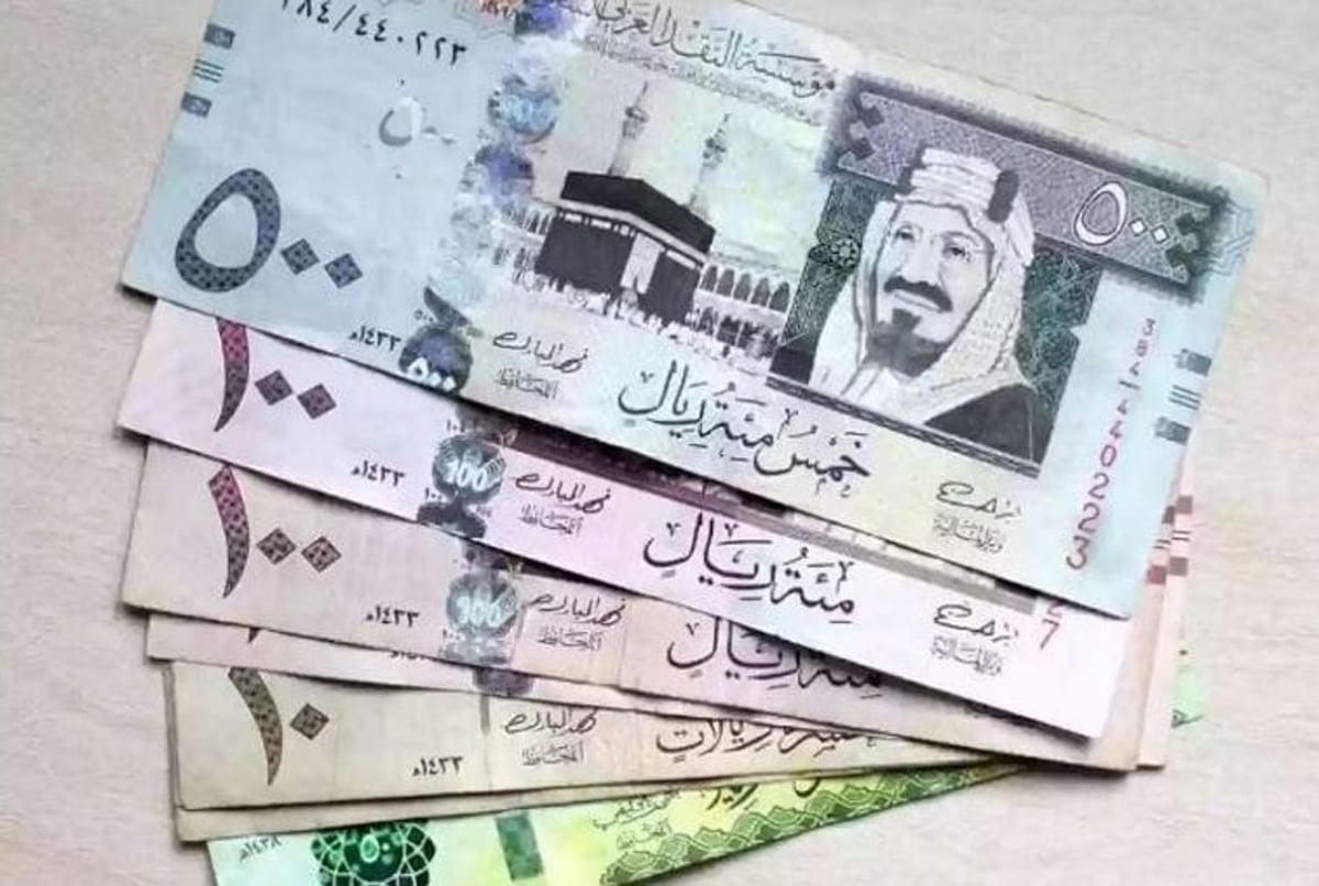 100 ريال بالجنيه المصري.. سعر الريال السعودي اليوم مقارنة بالجنيه المصري 100 ريال بالجنيه المصري.. سعر الريال السعودي اليوم مقارنة بالجنيه المصري