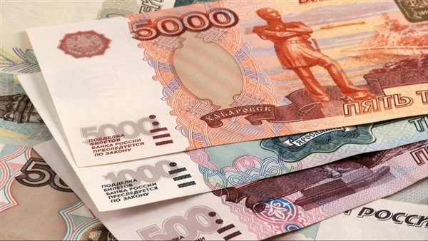 ارتفع سعر الدولار الأمريكي مقابل الروبل الروسي في نهاية جلسة اليوم ارتفع سعر الدولار الأمريكي مقابل الروبل الروسي في نهاية جلسة اليوم