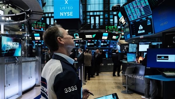 افتتحت الأسواق الأوروبية الجلسة بشكل إيجابي، مع ارتفاع مؤشر داكس الألماني إلى مستويات قياسية. افتتحت الأسواق الأوروبية الجلسة بشكل إيجابي، مع ارتفاع مؤشر داكس الألماني إلى مستويات قياسية.