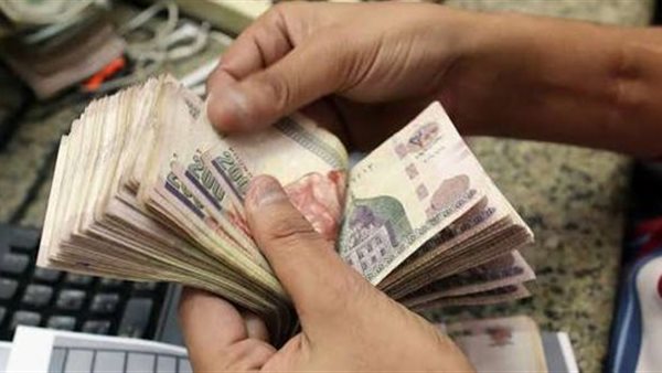الأهلي ومصر للصرافة يحققان إيرادات تزيد عن 4 مليارات جنيه منذ تحرير سعر الصرف الأهلي ومصر للصرافة يحققان إيرادات تزيد عن 4 مليارات جنيه منذ تحرير سعر الصرف