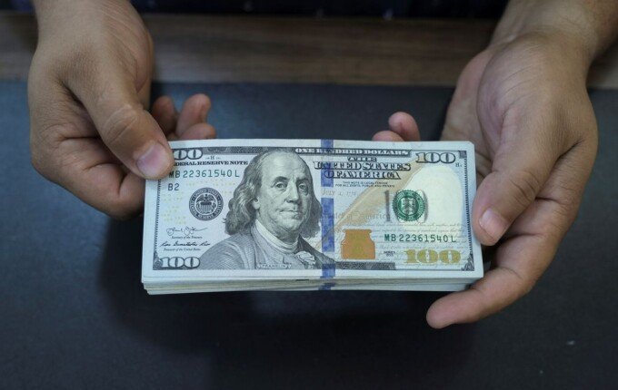 انخفاض جديد للبنوك الآن.. سعر الدولار اليوم الاثنين 25 مارس 2024 تراجع جديد بالبنوك الآن.. سعر الدولار اليوم الاثنين 25 مارس 2024