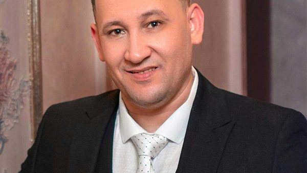 خبير اقتصادي: مبادرة الحكومة لتخفيض الأسعار ضرورية بعد انخفاض سعر الدولار وتتطلب مراقبة صارمة خبير اقتصادي: مبادرة الحكومة لتخفيض الأسعار ضرورية بعد انخفاض سعر الدولار وتتطلب مراقبة صارمة