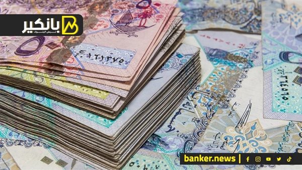 سعر الدينار الكويتي مقابل الجنيه المصري في تعاملات اليوم الاثنين 18/03/2024 الدينار الكويتي