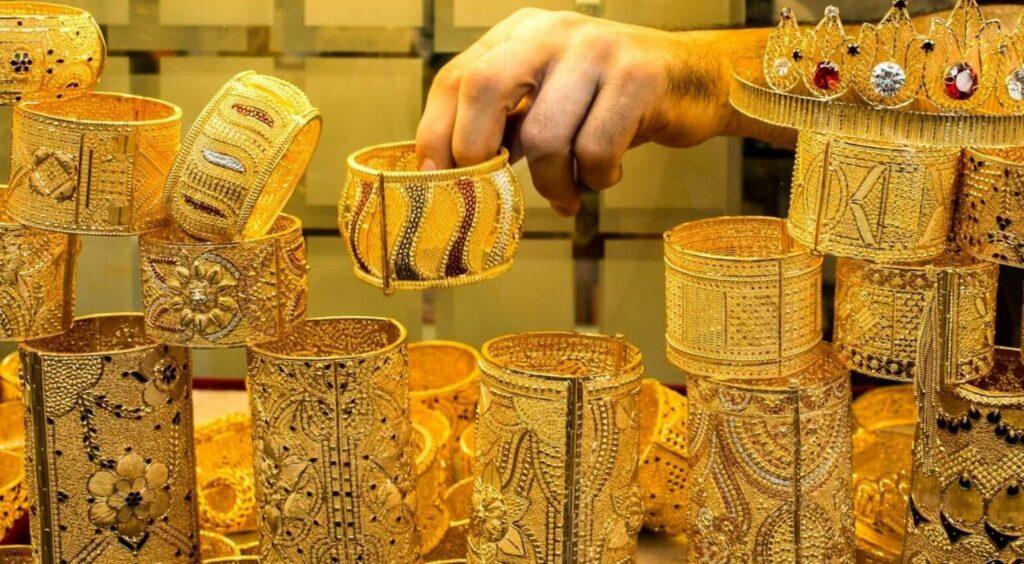 كم سعر 21 قيراط؟ أسعار الذهب اليوم 2025 لدى الصاغة أخر تحديث كم سعر 21 قيراط؟ أسعار الذهب اليوم السبت 16 مارس 2024 لدى الصاغة أخر تحديث