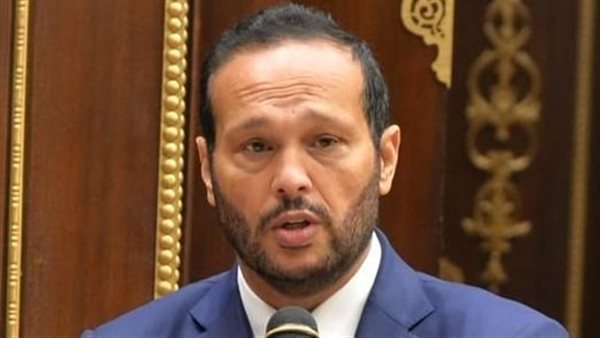 محمد حلاوة: أؤيد الرئيس السيسي في رؤيته الثاقبة لإصلاح الوضع الاقتصادي بعد الأزمات الدولية المتتالية محمد حلاوة: أؤيد الرئيس السيسي في رؤيته الثاقبة لإصلاح الوضع الاقتصادي بعد الأزمات الدولية المتتالية
