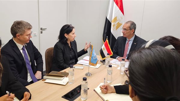 وزير الاتصالات يتحدث مع شركات التكنولوجيا العالمية لجذب استثمارات جديدة وزير الاتصالات يتحدث مع شركات التكنولوجيا العالمية لجذب استثمارات جديدة